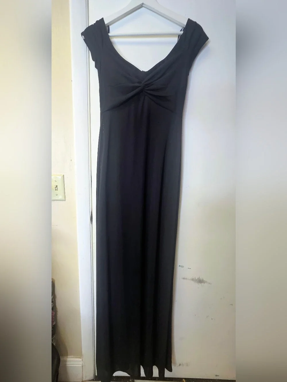 David Meister Black Twist Bust Cap Sleeve Maxi Gown Dress Size 2 Formal